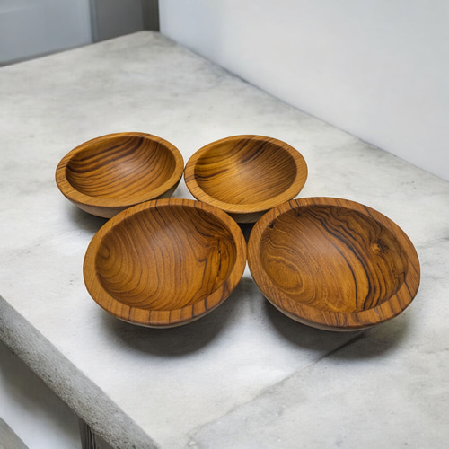 木製 大きな円錐形ボウル チーク無垢材 世界三大銘木 チーク無垢材 Mサイズ お椀 ボウル 木製 キャンプ