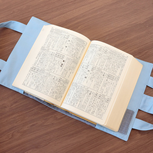 持ち手付き 辞書カバー・聖書カバー [ブルー＆チロルテープ] その他