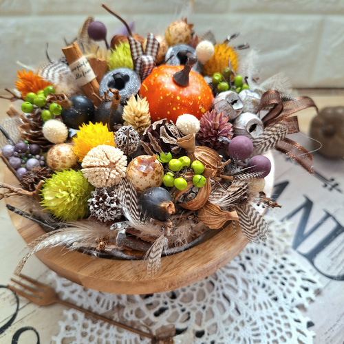 おばけパンプキン＆木の実たくさんの オレンジ系ハロウィン造花リース