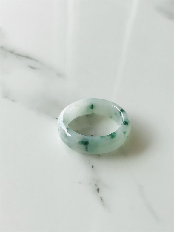 R70-004］ ジェイド JADE ヒスイ 本翡翠 くりぬき リング 天然石 一点 