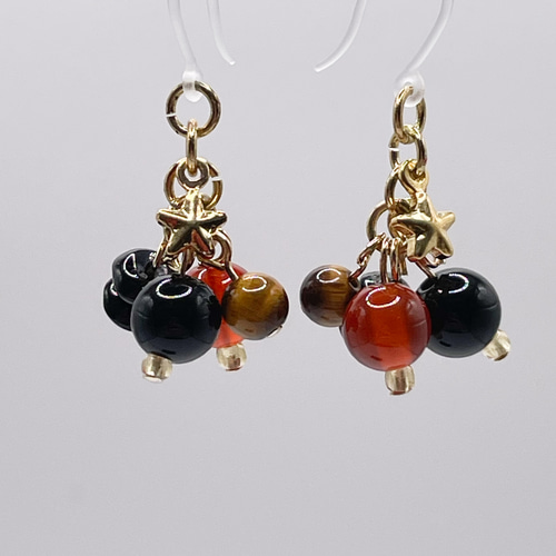 カーネリアン＆オニキス＆タイガーアイの天然石ピアス（イヤリング
