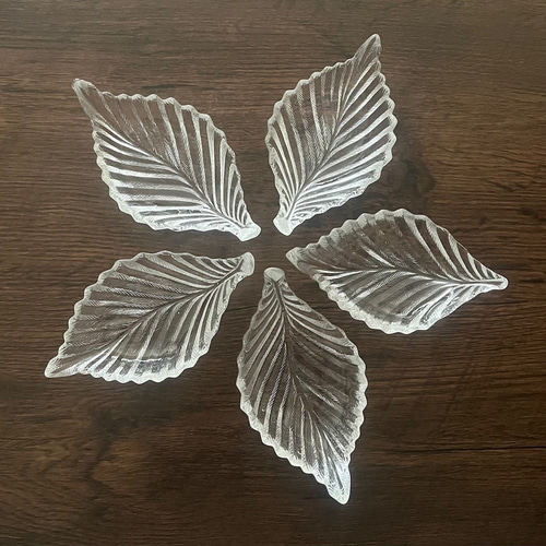 ガラス葉小皿5枚 小皿 antique art nozomi 通販｜Creema