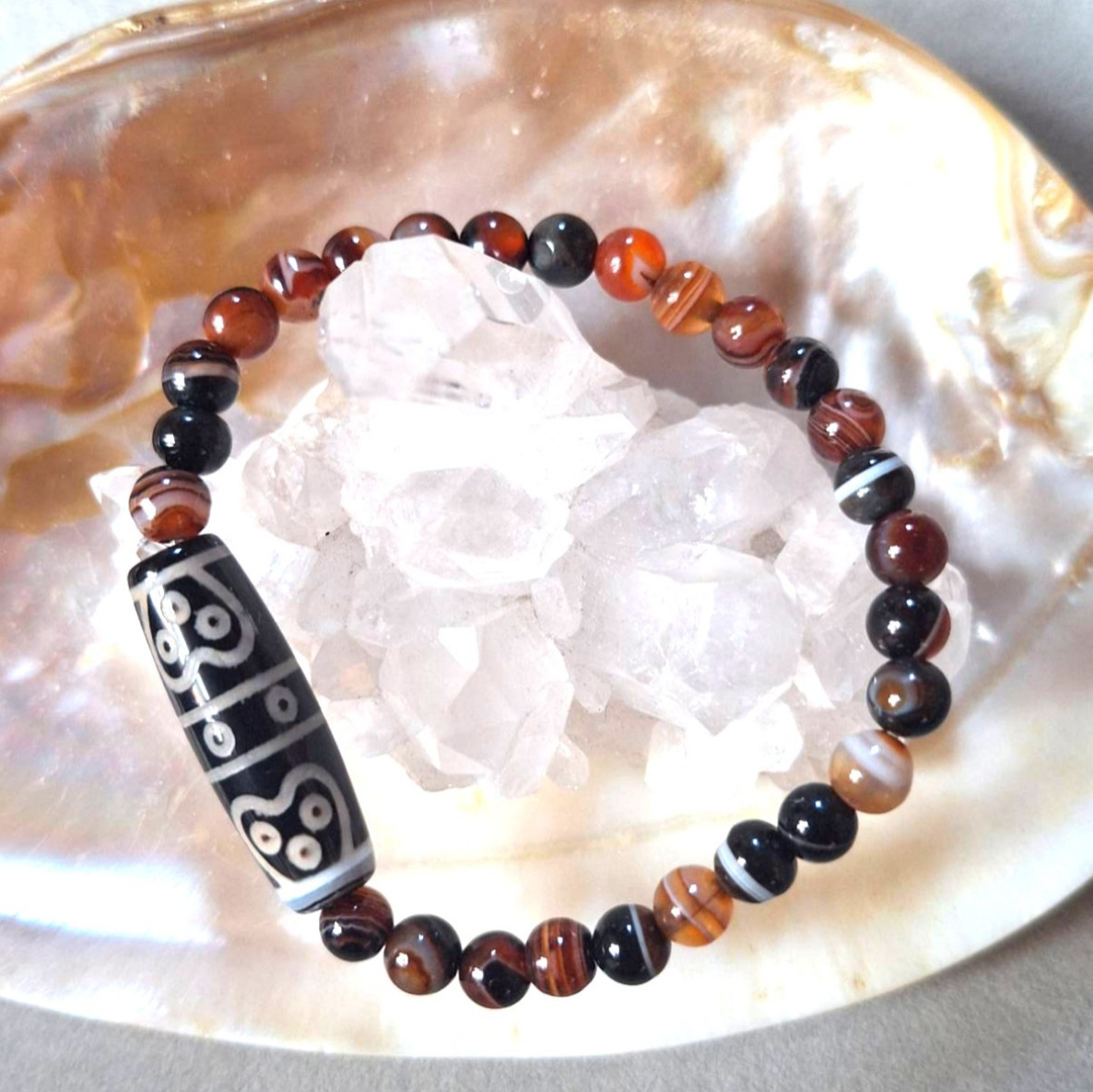 珍しい天珠‼️一四眼天珠さんのブレスレット