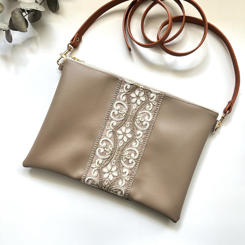 ショルダーバッグ・ポシェット +DEINET+ CLOUD MINI TOTE BAG IN BEIGE KDCUC4S31113400F ミニショルダーバッグ ポシェット ポーチ[品番：LCLW0003979