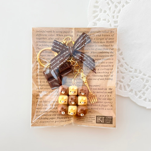 キーホルダー】クマさん形ふんわりちぎりパン チョコ ミルク フェイク