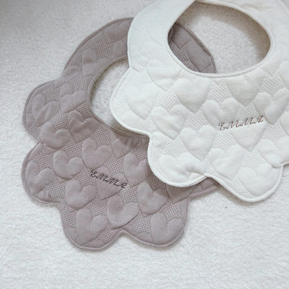 ハンドメイドスタイ　もくもく花びらスタイ　くま　るー 全5色】もくもく花びらスタイ 単品 | Ks room ベビースタイ