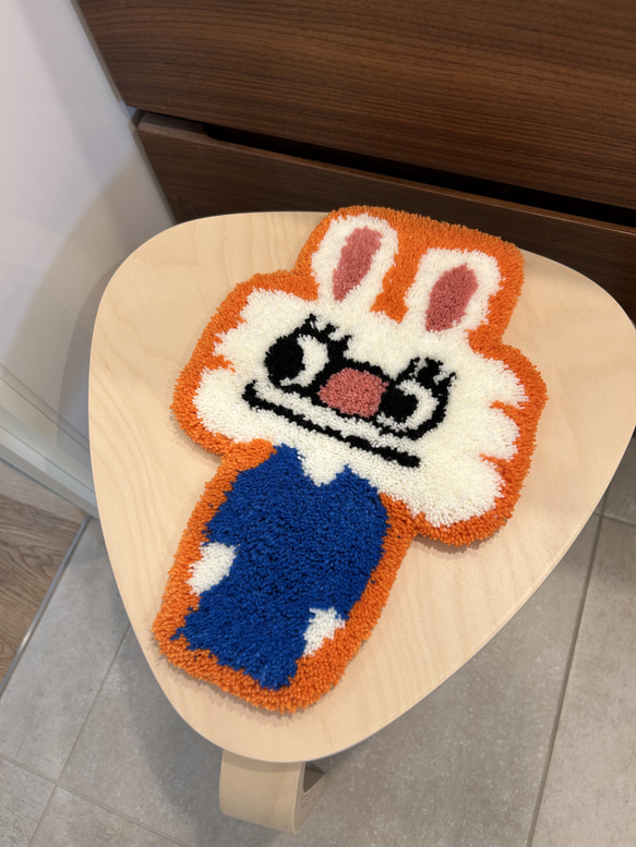 人気定番の ミニラグ うさぎ 新作】 インテリア タフティング 雑貨 その他