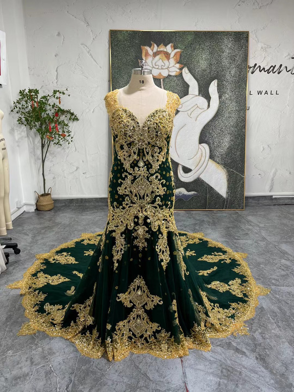 見逃さないで！咲き誇る花レース ゴールド 深めな緑 クイーンアン  