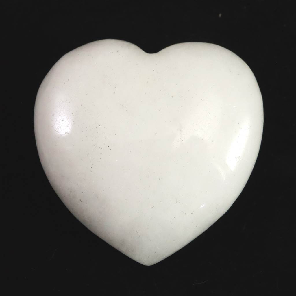 H&E社 ニュージーランドホワイトアゼツライト  40mmハート  35.5g #48573