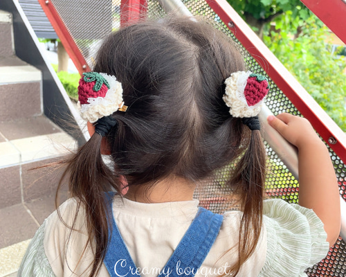 【期間限定特価】 ヘアゴム いちごフラワーケーキ1〜2 ベビーヘアクリップ ファッション雑貨