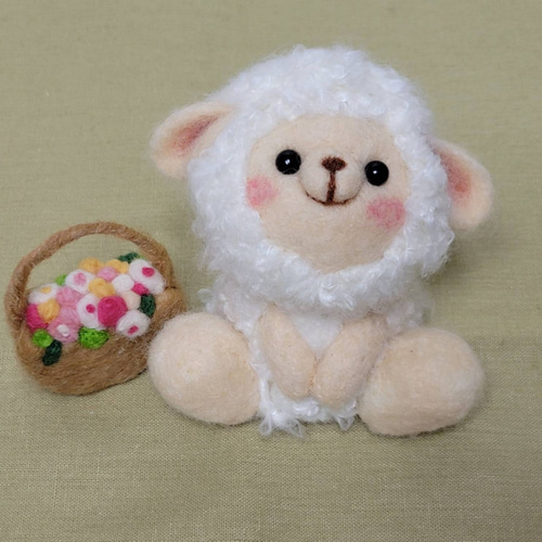 羊毛フェルト作品☆ひつじちゃん☆花籠 羊毛フェルト ～hatci