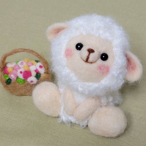 羊毛フェルト作品☆ひつじちゃん☆花籠 羊毛フェルト ～hatci