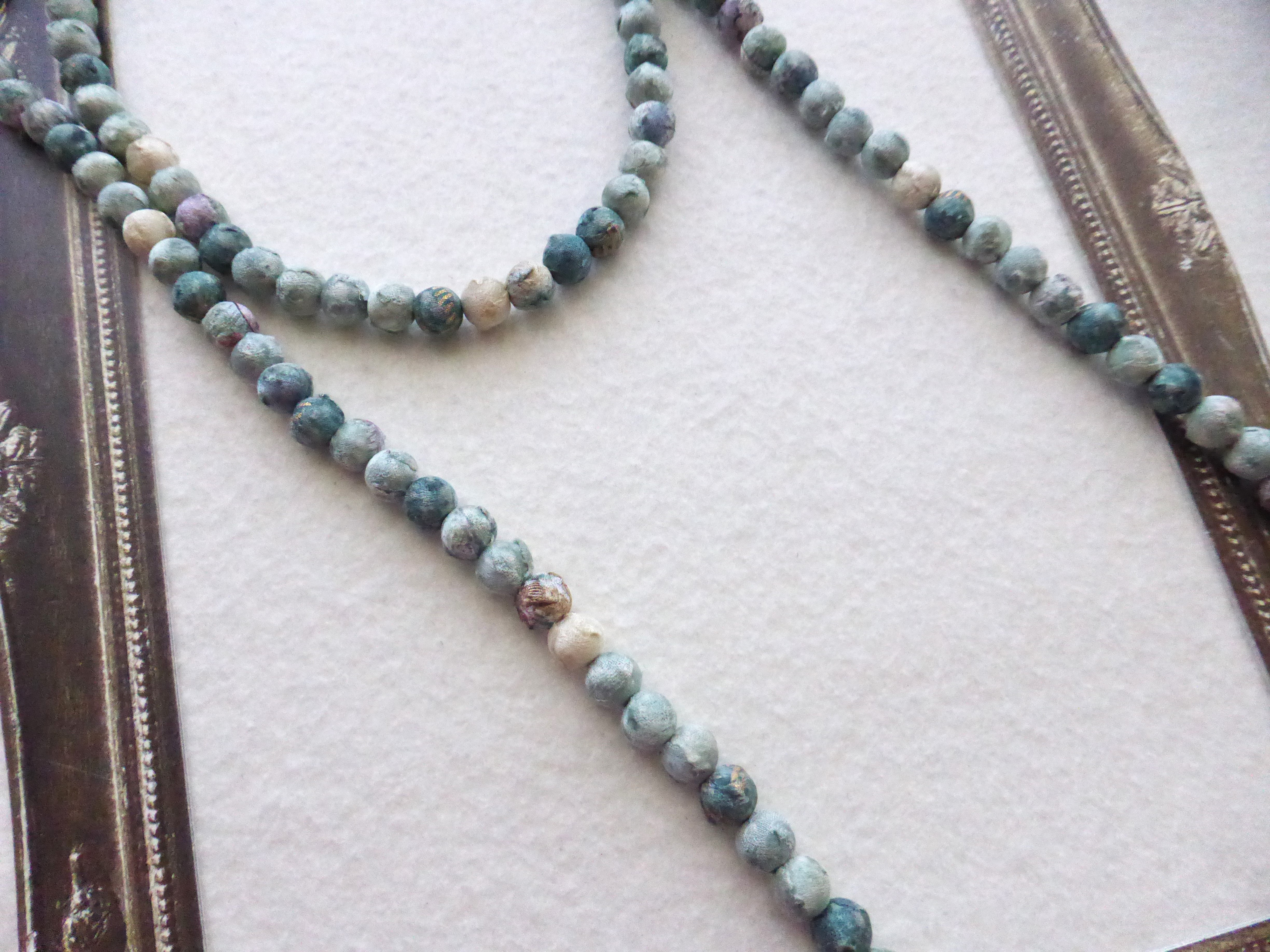 モスグリーン着物のロングネックレス 20189