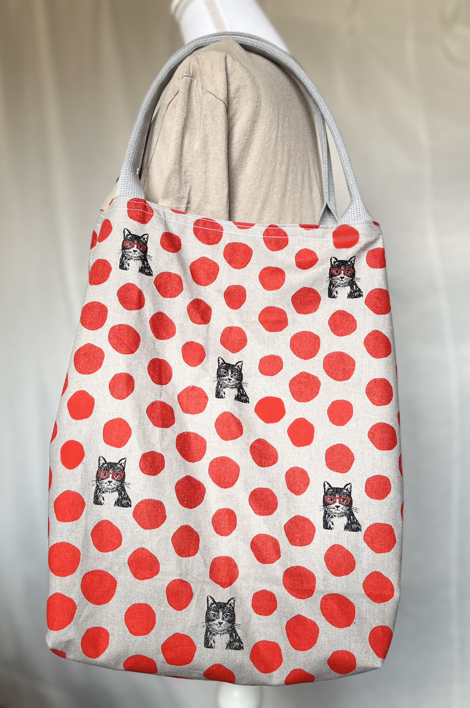 在庫限り】シンプル♡キュートな猫柄バッグ トートバッグ aiku