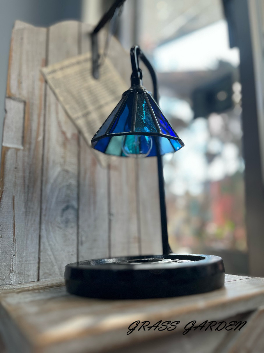 ステンドグラス　テーブルランプ　AKARI(GB03)