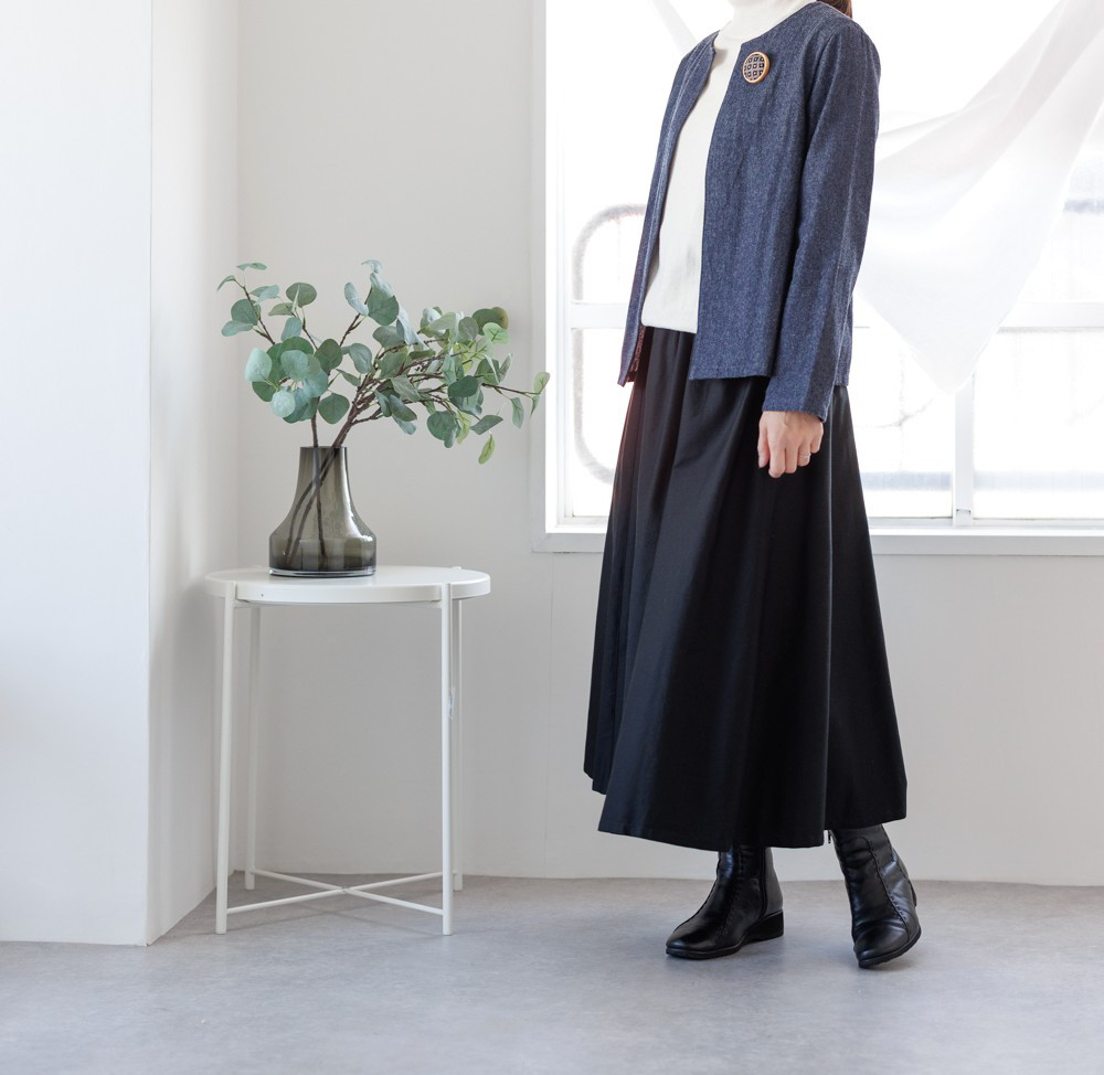 美・大人シルエット6枚はぎ・フレアースカート/黒