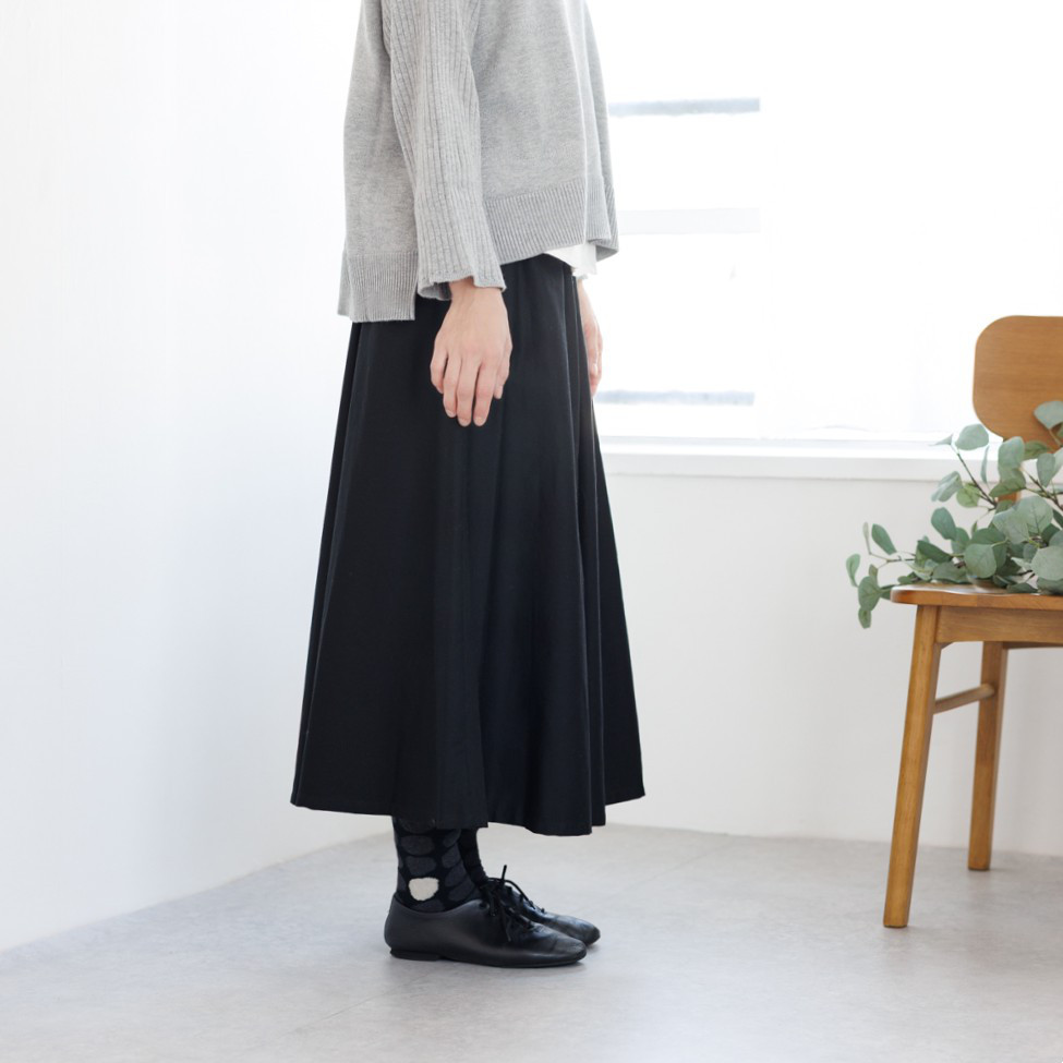 美・大人シルエット6枚はぎ・フレアースカート/黒
