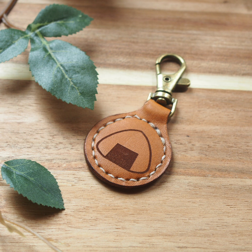 NFCタグ入り レザーチャーム 栃木レザー 手縫い ネコ ハート ひげ