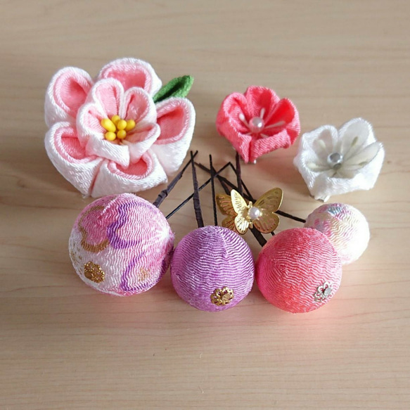 《再販》つまみ細工   ♡まんまる和玉とふっくらお花の髪飾り　七五三・十三詣り・ひな祭り・浴衣・ウェディング 2枚目の画像