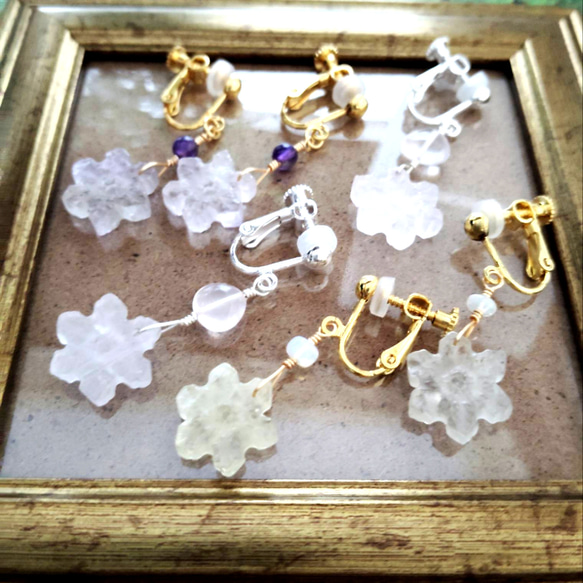 snow dream紫の雪」アメジストの雪の結晶ピアス ピアス（フック
