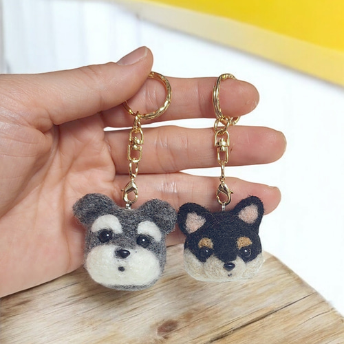 羊毛フェルト シュナウザーキーホルダー ハンドメイド 犬雑貨