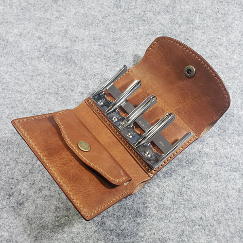 あんずᒼᑋªⁿ♥︎　オーダーページ　コインキャッチャー付き財布 オーパス OPUS ブッテーロレザー・コインキャッチャー ミニ