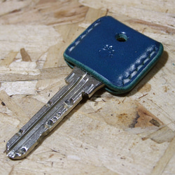 肉球刻印のキーカバー　ルガト琉球ブルー×白 8枚目の画像