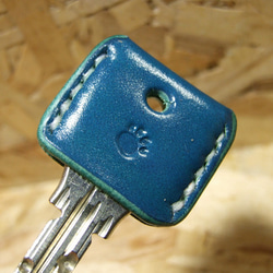 肉球刻印のキーカバー　ルガト琉球ブルー×白 5枚目の画像