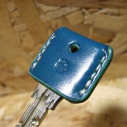 肉球刻印のキーカバー　ルガト琉球ブルー×白 4枚目の画像