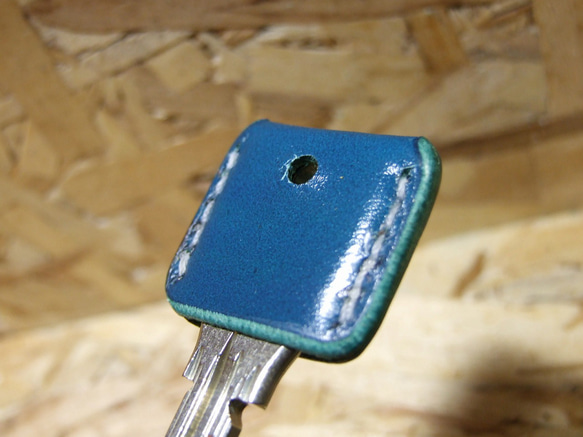 肉球刻印のキーカバー　ルガト琉球ブルー×白 7枚目の画像