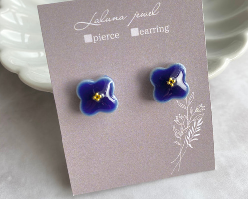 ブルーのflowerとレディのピアス 41ccc38d0f7f3e0f72122bbb5b8b6f