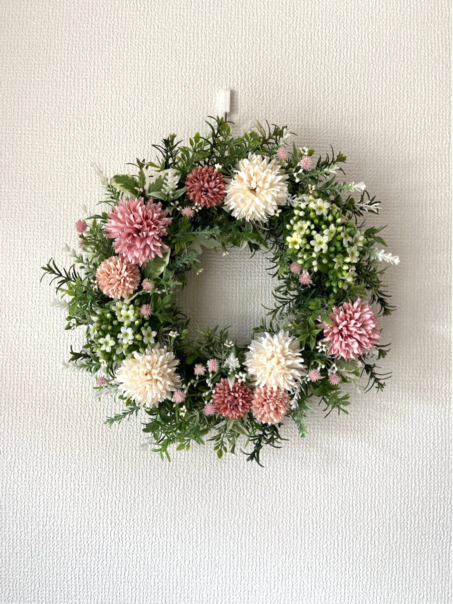 マム（菊）グリーン　リース　造花　インテリア　壁飾り　緑　秋
