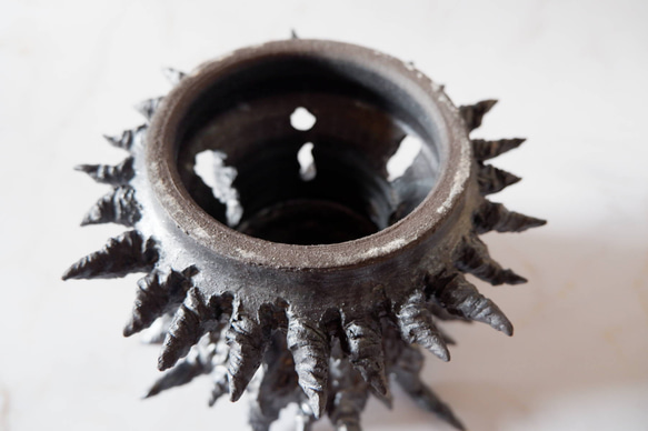 4.5号鉄砂黒魔界鉢台612　塊根植物　多肉植物　盆栽　植木鉢　作家鉢　鉢皿　沖縄 6枚目の画像