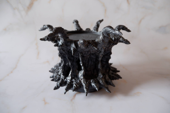 4.5号鉄砂黒魔界鉢台612　塊根植物　多肉植物　盆栽　植木鉢　作家鉢　鉢皿　沖縄 1枚目の画像