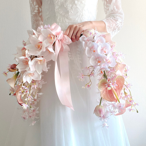 バレリーナブーケ　結婚式　アートフラワー　リングブーケ バレリーナブーケ”がおしゃれ花嫁の間で大流行の予感！？先取りして