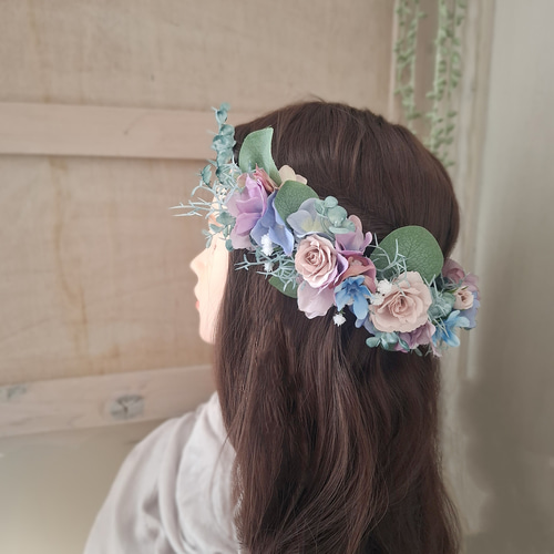 お花のカチューシャ✨️花冠 バックカチューシャ ヘア お花のカチューシャ✨️花冠 バックカチューシャ ヘア