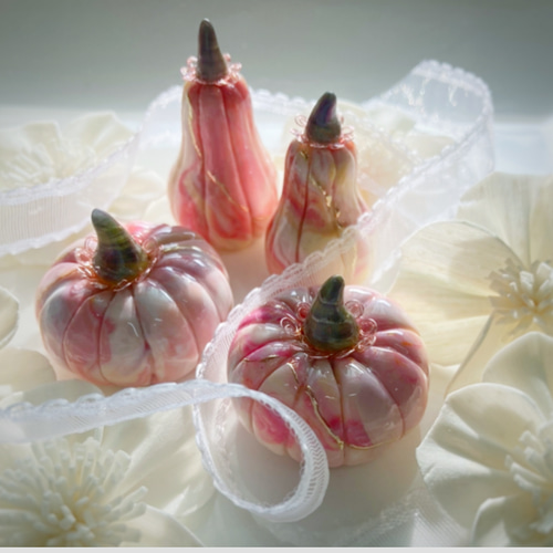 小さなピンクかぼちゃの置き物 立体・オブジェ Snowflake 通販