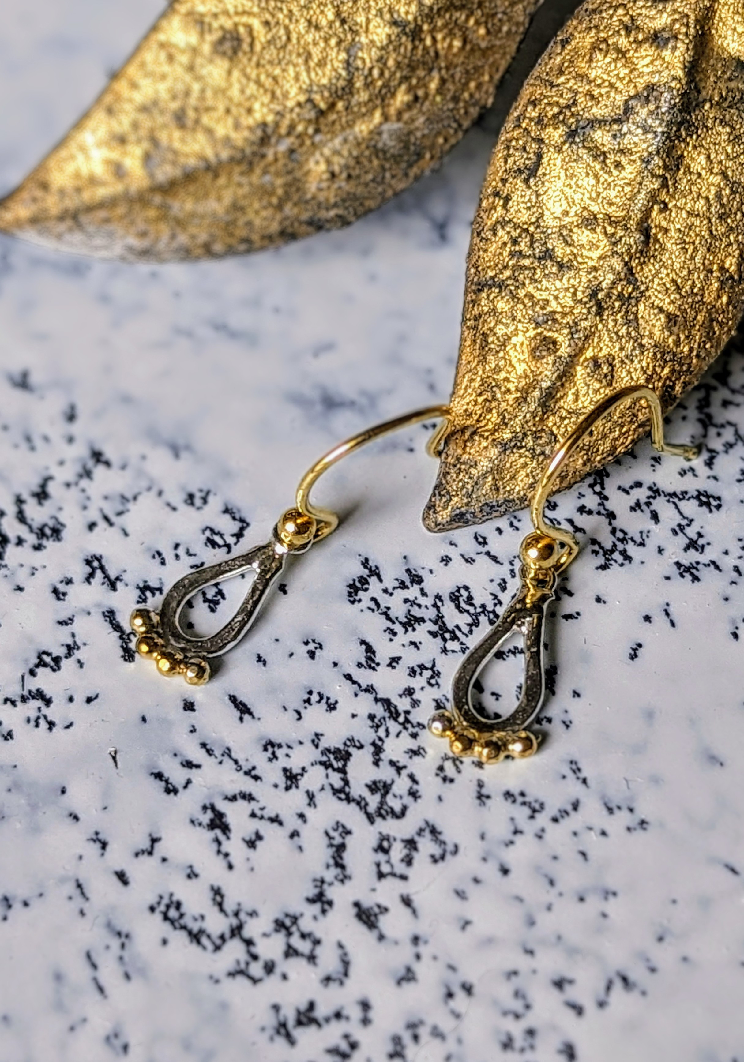 SV925 　バイカラーつぶつぶドロップピアス　大人のアクセサリー　シンプル　シルバーピアス