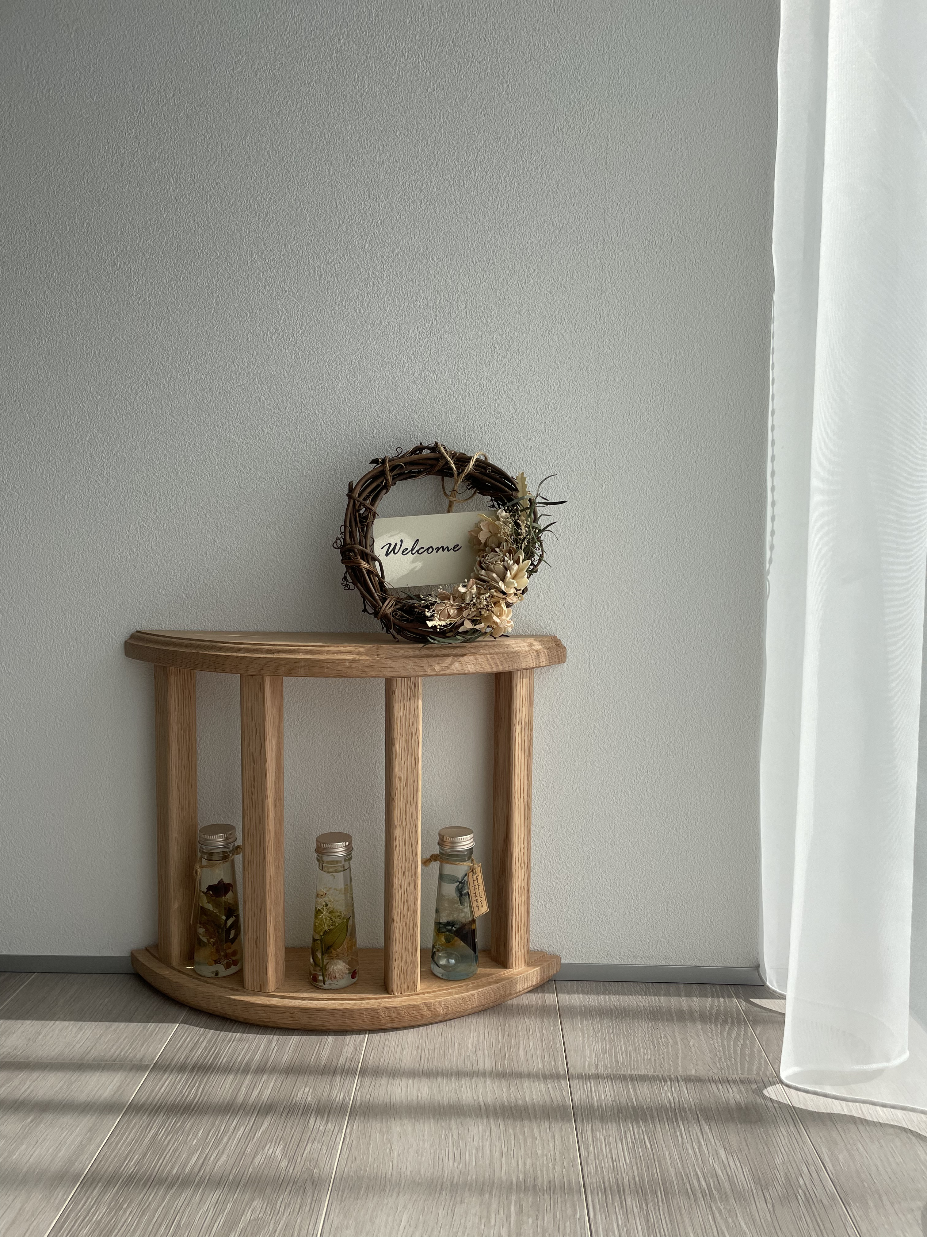 壁から宮殿エントランス風シェルフ(N