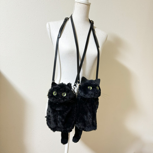 ハンドメイド　猫耳　しっぽ付き　スマホ　リュック型ショルダーポーチ　黒猫　ネコ ハンドメイド 猫耳 しっぽ付き スマホ リュック型ショルダー