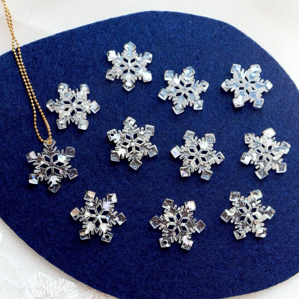 T&Co. 雪の結晶チャーム 925 雪の結晶のシルバーチャーム ペンダントトップ【silver925