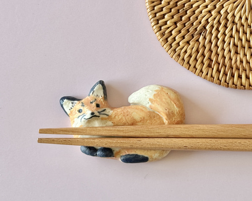 きつねの箸置きA 動物 箸休め 陶器 陶芸 箸・箸置き ソポノッカ (陶器