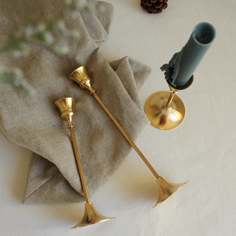 真鍮製キャンドルスタンド テーブルデコレーション用道具 結婚式装飾オブジェ 金色のアンティーク風