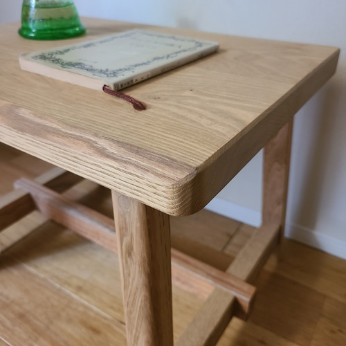 場所をとらない上品な栗のミニテーブル サイドテーブル コーヒー