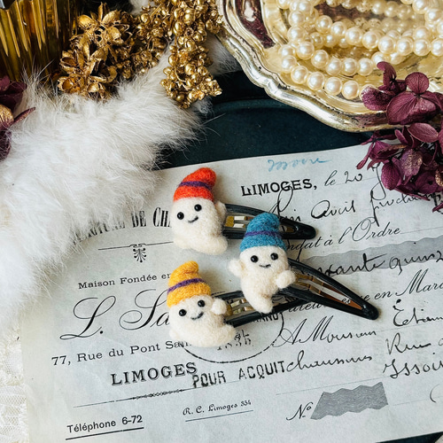 ハロウィン おばけのヘアピン☆羊毛フェルト ヘアピン blue