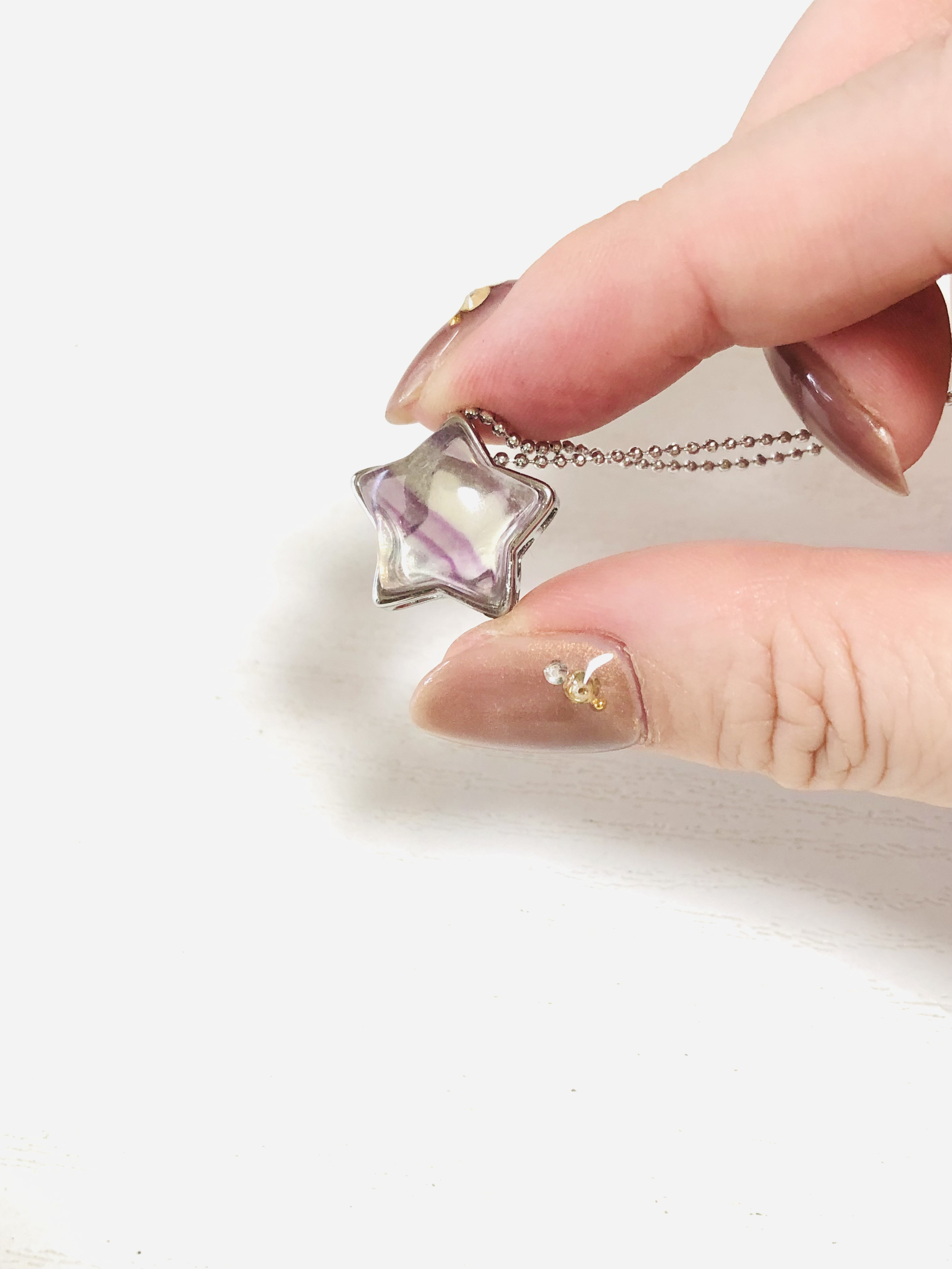 フローライトの星形ネックレス