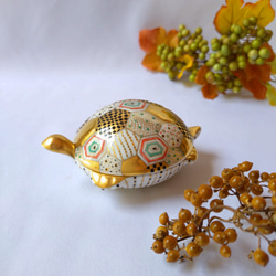 長寿を願って♪金色に輝く亀の小物入れ フリーボックス・小物入れ