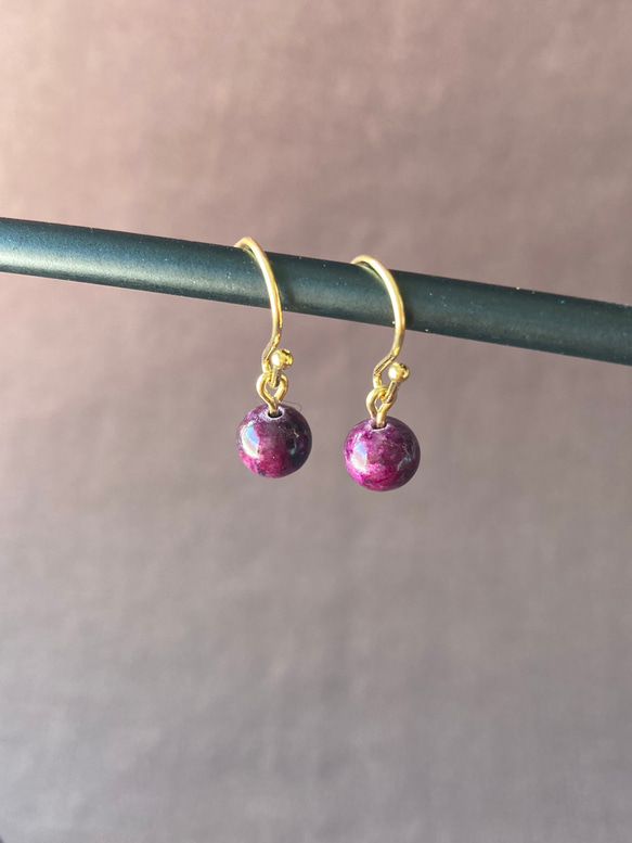 一粒 ティファニーストーン 天然石 ビンテージ ピアス ピアス