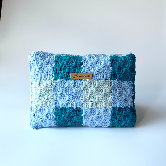 ブルーポーチ⭐︎ギンガムチェック風 手編み かぎ針編み ポーチ