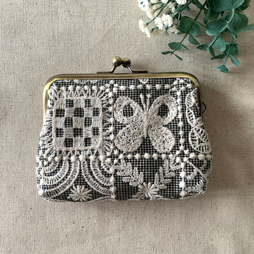 ミナペルホネン フォレストタイル ベージュ×エクリュ がま口 コイン  